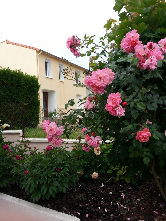50's Authentique Gîte 1950 Poitiers Chambre photo